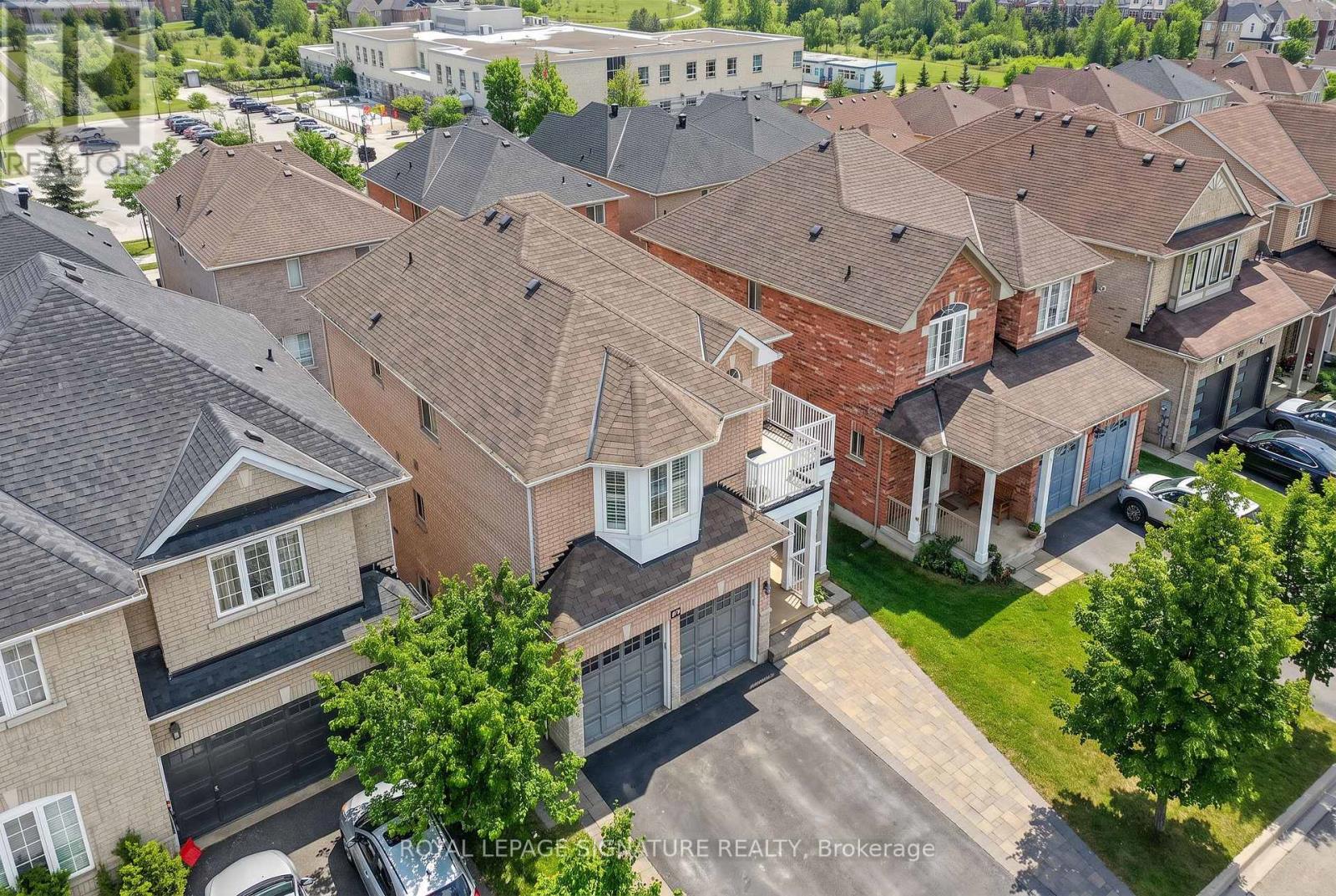 89 Patti Mcculloch Way, Newmarket, Ontario  L3X 3G1 - Photo 4 - N13715908