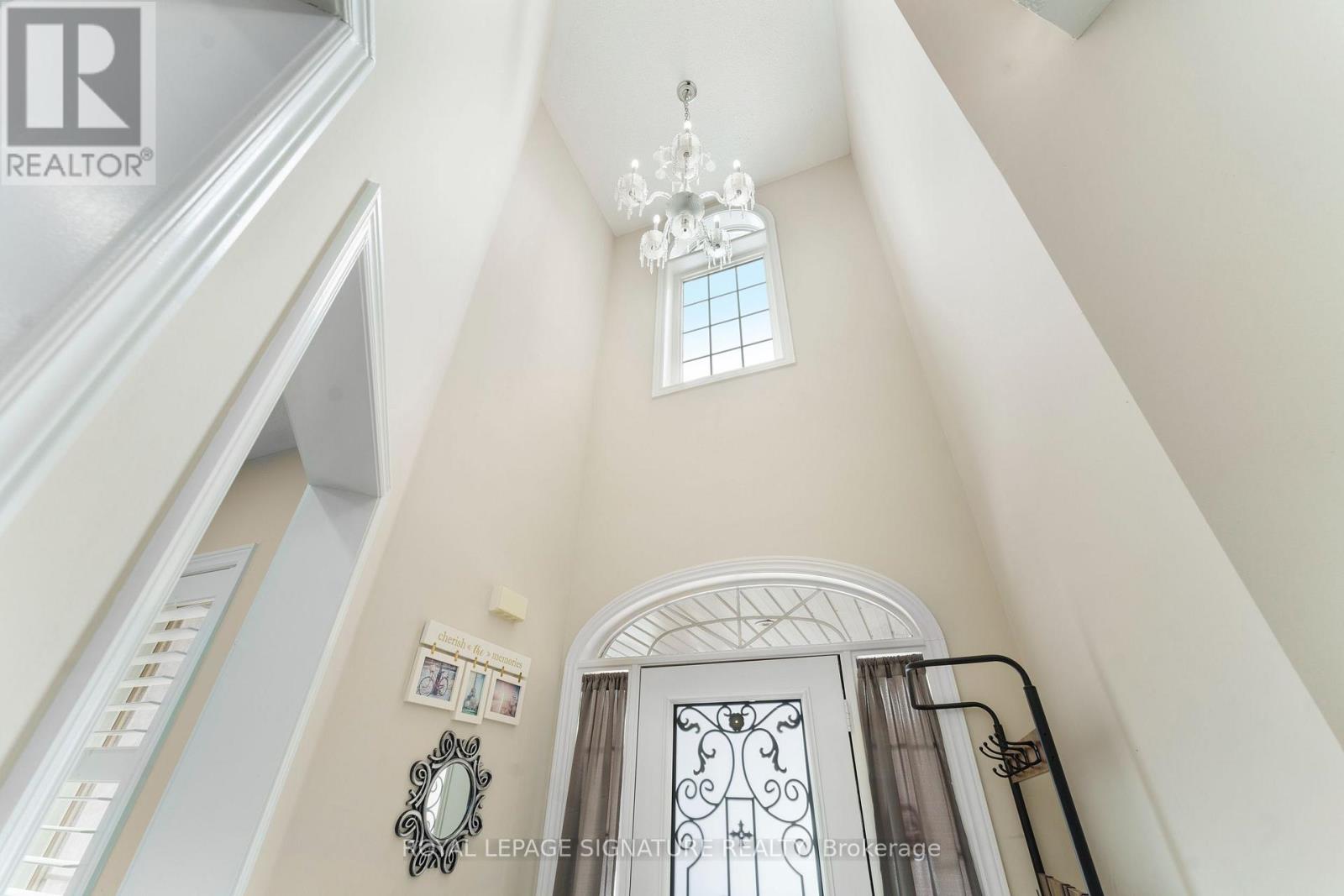 89 Patti Mcculloch Way, Newmarket, Ontario  L3X 3G1 - Photo 7 - N13715908