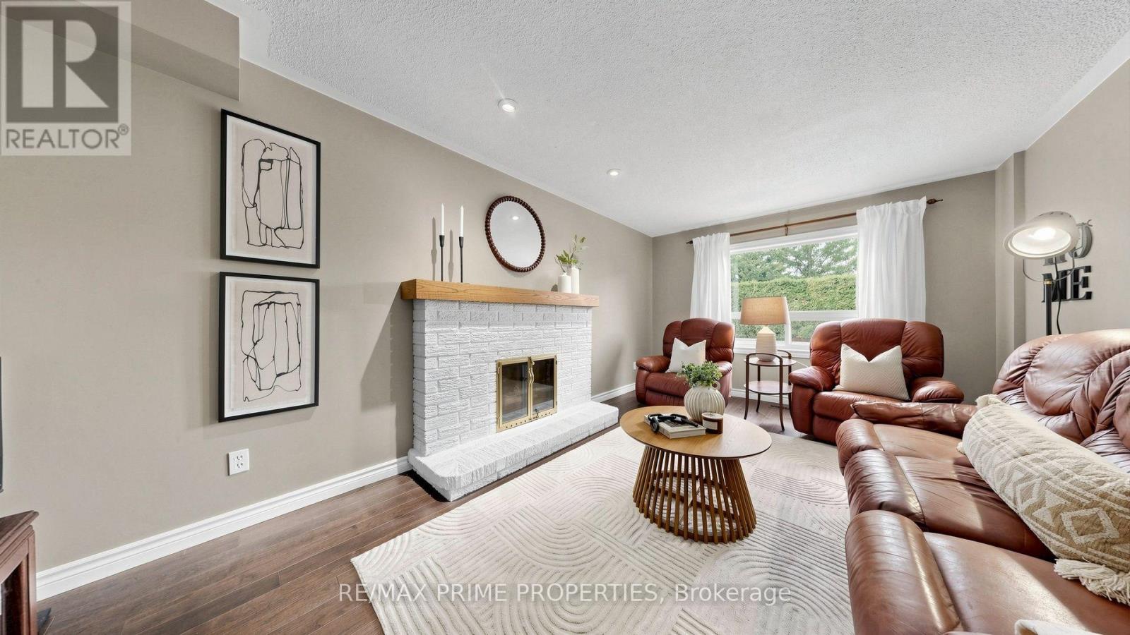 15 Marsh Street, Richmond Hill, Ontario  L4C 7P5 - Photo 9 - N13715916
