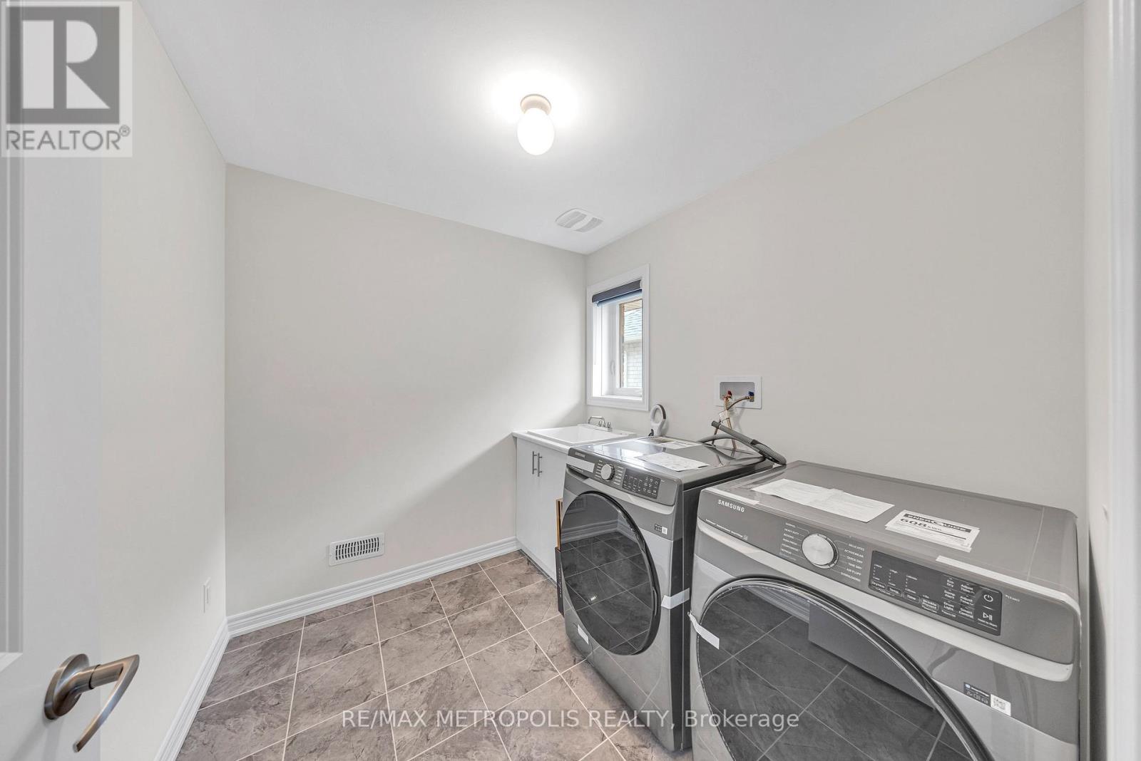 64 Big Canoe Drive, Georgina, Ontario  L0E 1R0 - Photo 31 - N13715934