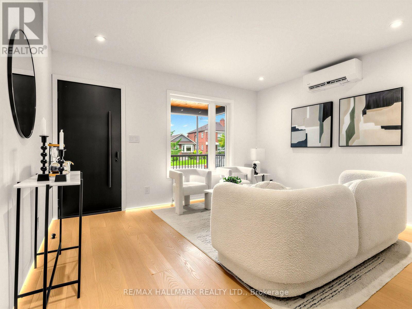 227 Donlands Avenue, Toronto, Ontario  M4J 3P9 - Photo 4 - E13712680