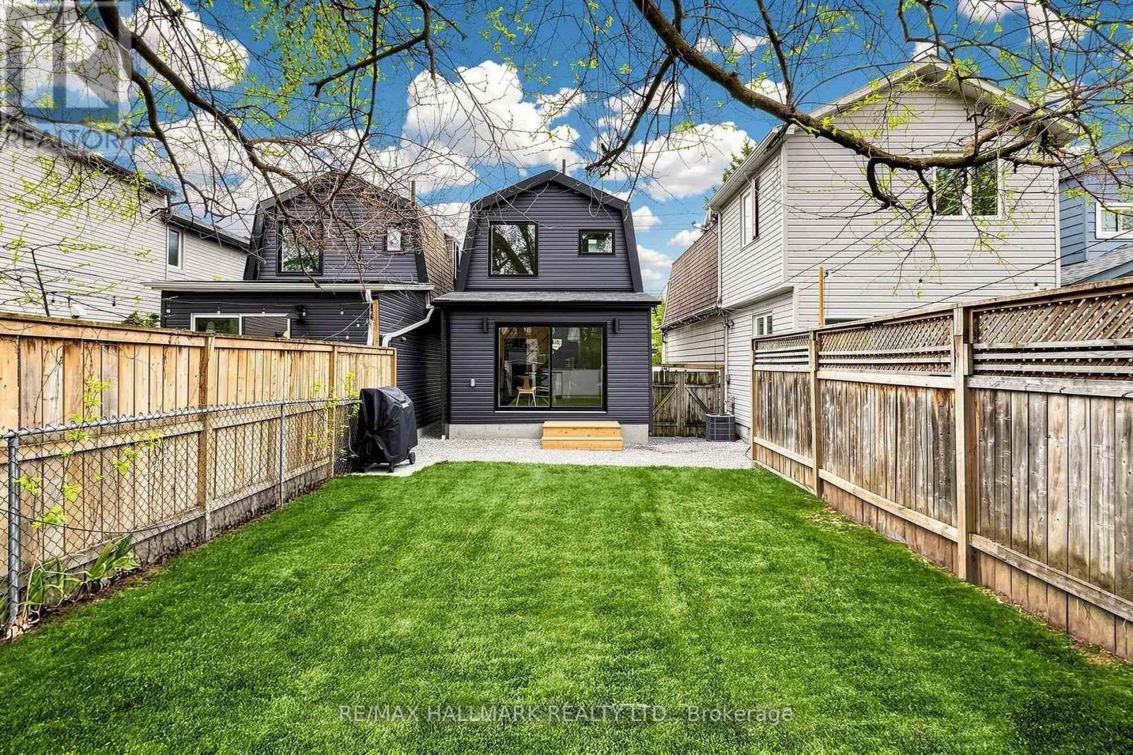 227 Donlands Avenue, Toronto, Ontario  M4J 3P9 - Photo 45 - E13712680
