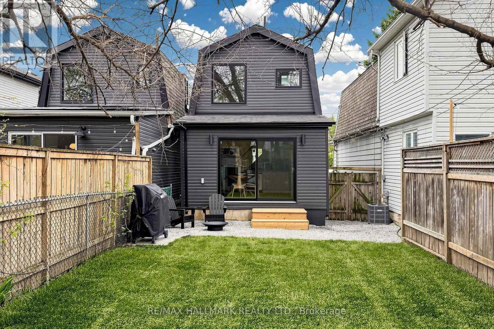 227 Donlands Avenue, Toronto, Ontario  M4J 3P9 - Photo 44 - E13712680