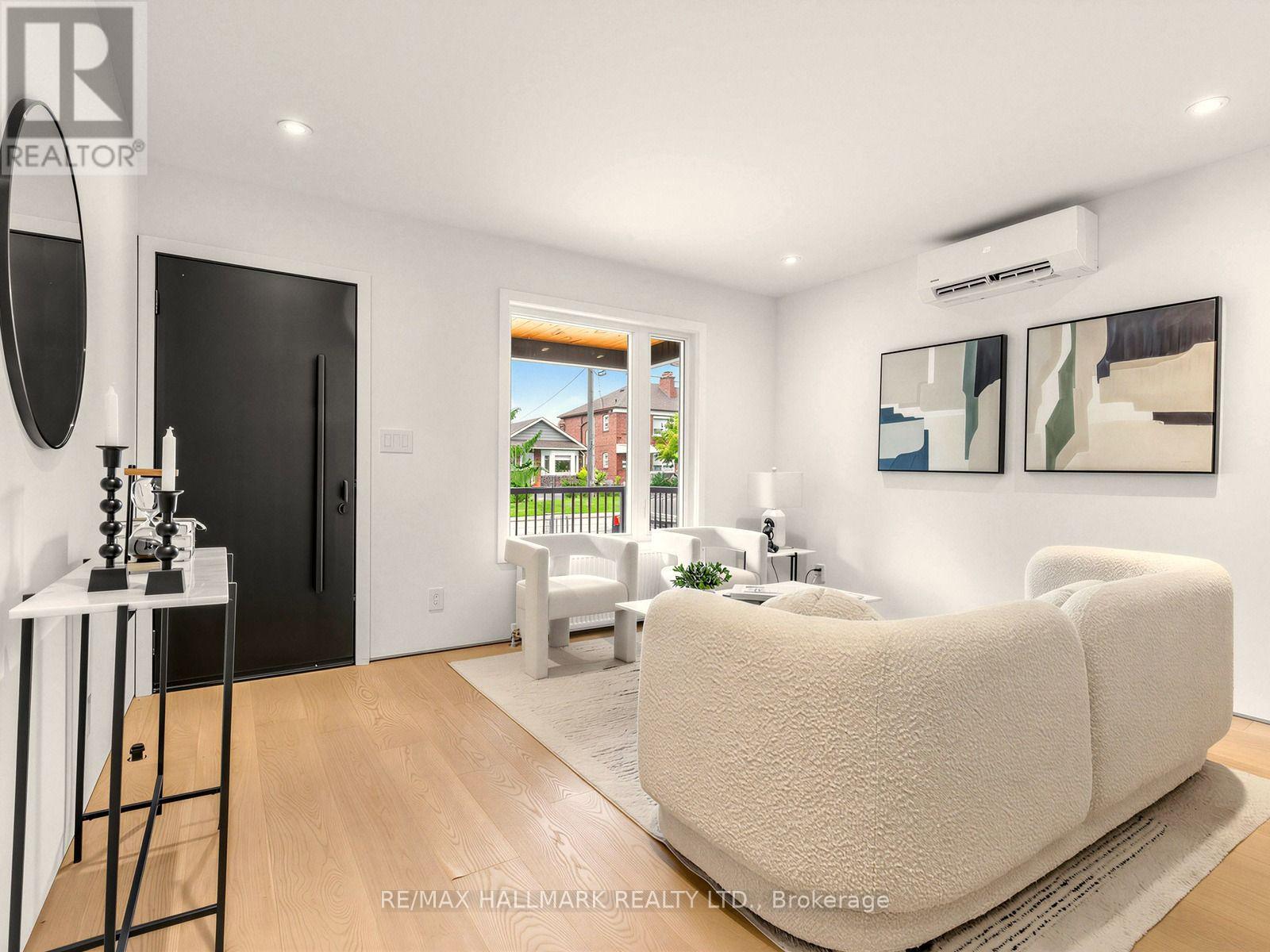 227 Donlands Avenue, Toronto, Ontario  M4J 3P9 - Photo 7 - E13712680