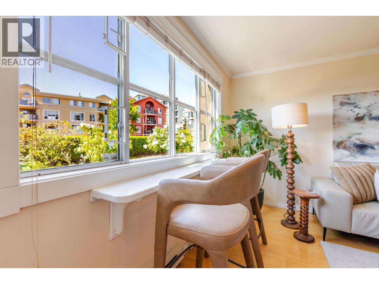 103 2 Renaissance Square, New Westminster, British Columbia  V3M 6K3 - Photo 9 - R3158587