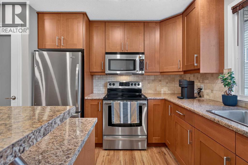 292 Silver Brook Way NW, Calgary, Alberta  T3B 3G8 - Photo 9 - A2339946
