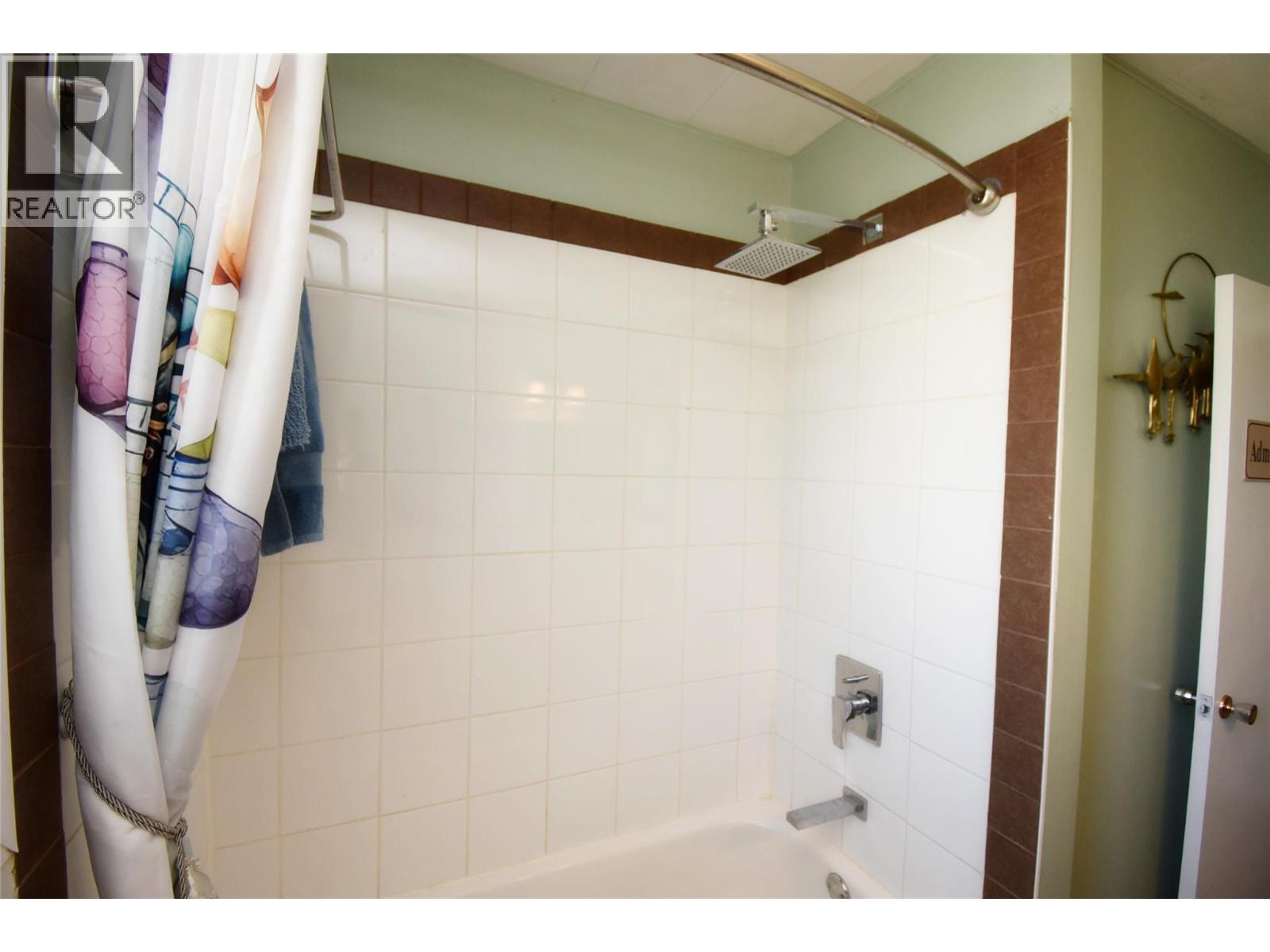 4209 27th Avenue, Vernon, British Columbia V1T 1T3 - Photo 41 - 10398728