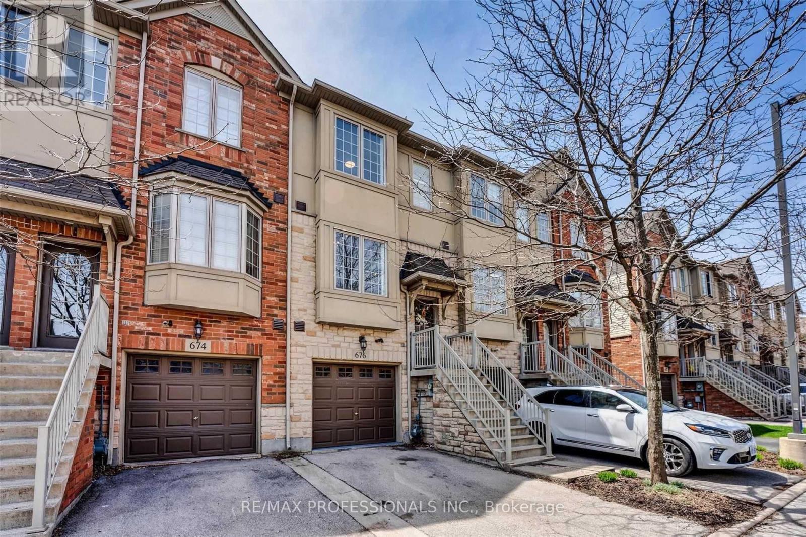 676 Rowley Common, Burlington, Ontario  L7L 0A5 - Photo 36 - W13715834