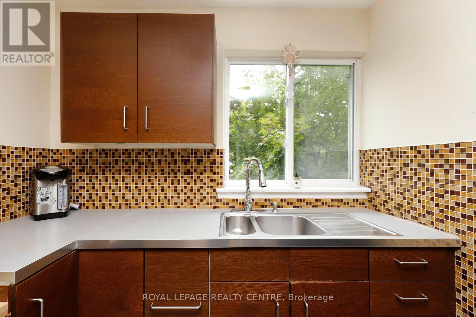 269 - 3060 Constitution Boulevard, Mississauga, Ontario  L4Y 3X8 - Photo 4 - W13715864