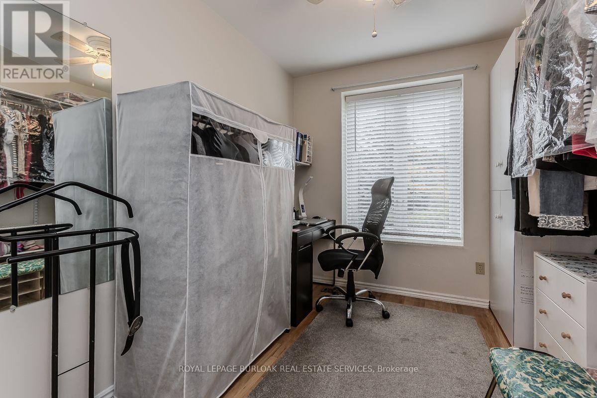 1526 Westminster Place, Burlington, Ontario  L7P 2B5 - Photo 19 - W13715892