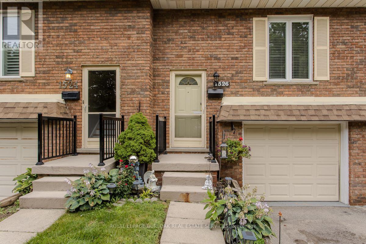 1526 Westminster Place, Burlington, Ontario  L7P 2B5 - Photo 2 - W13715892