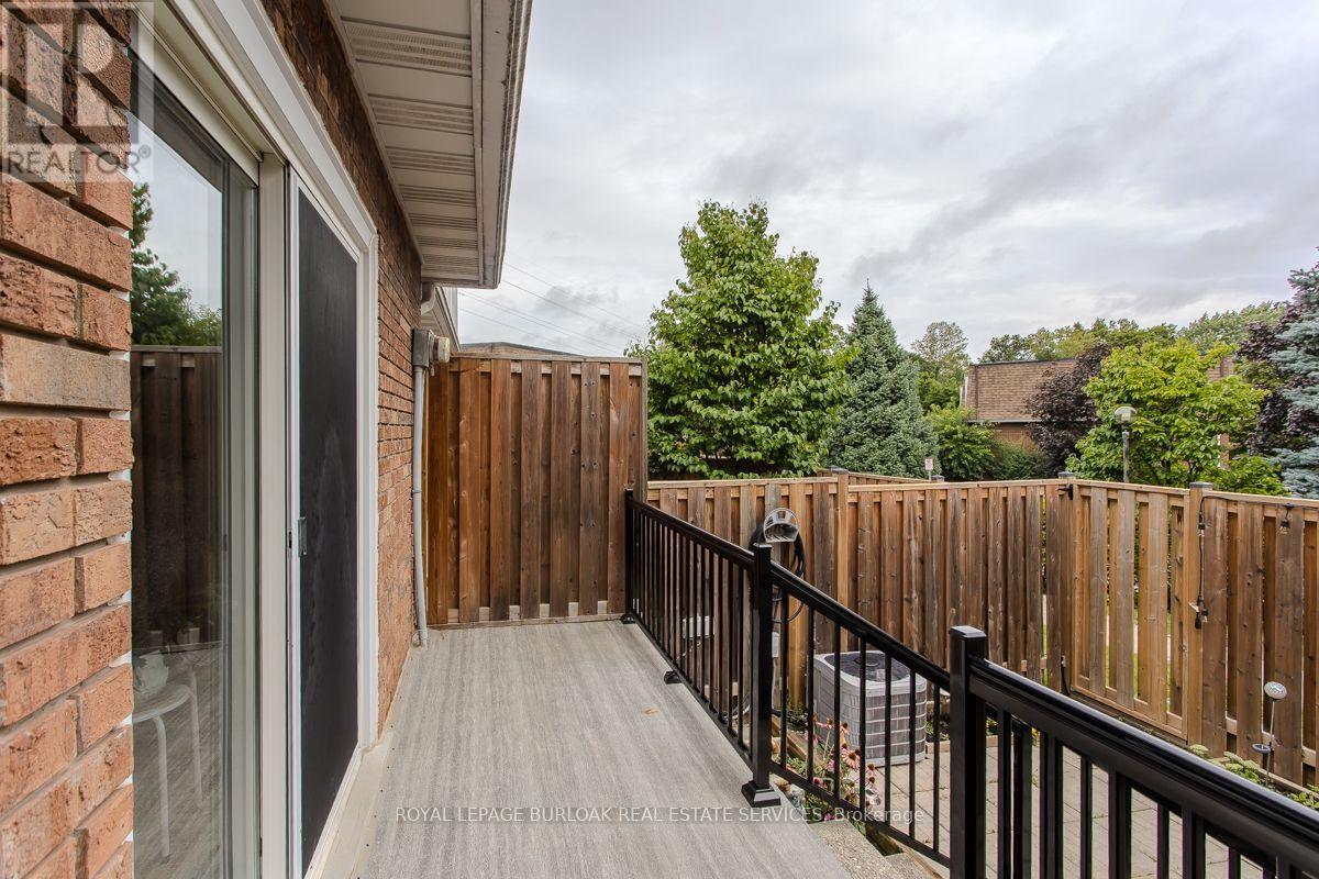 1526 Westminster Place, Burlington, Ontario  L7P 2B5 - Photo 26 - W13715892