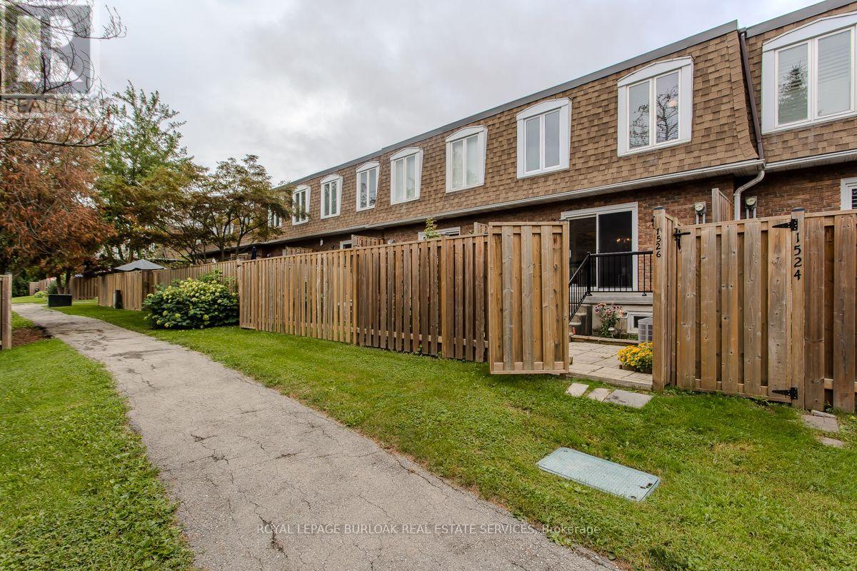 1526 Westminster Place, Burlington, Ontario  L7P 2B5 - Photo 31 - W13715892
