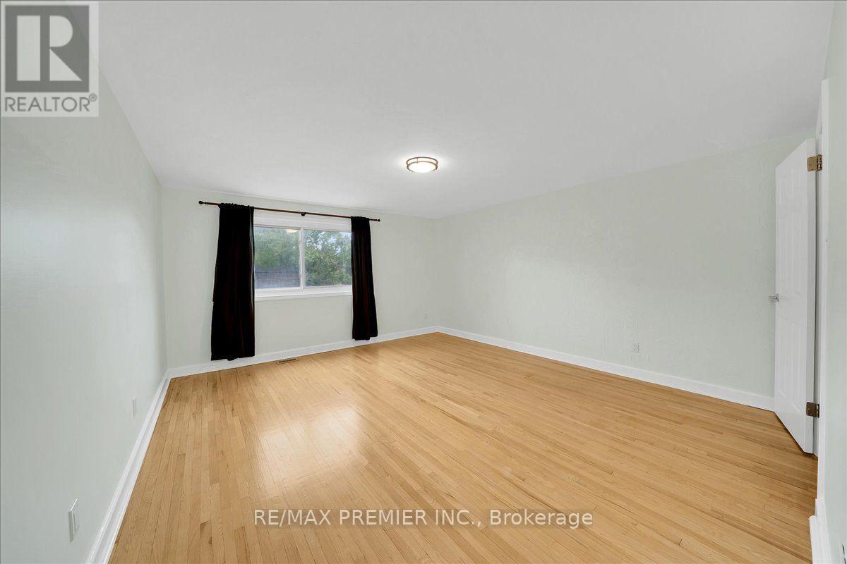 485 Timber Lane, Burlington, Ontario L7L 4B1 - Photo 20 - W13715952