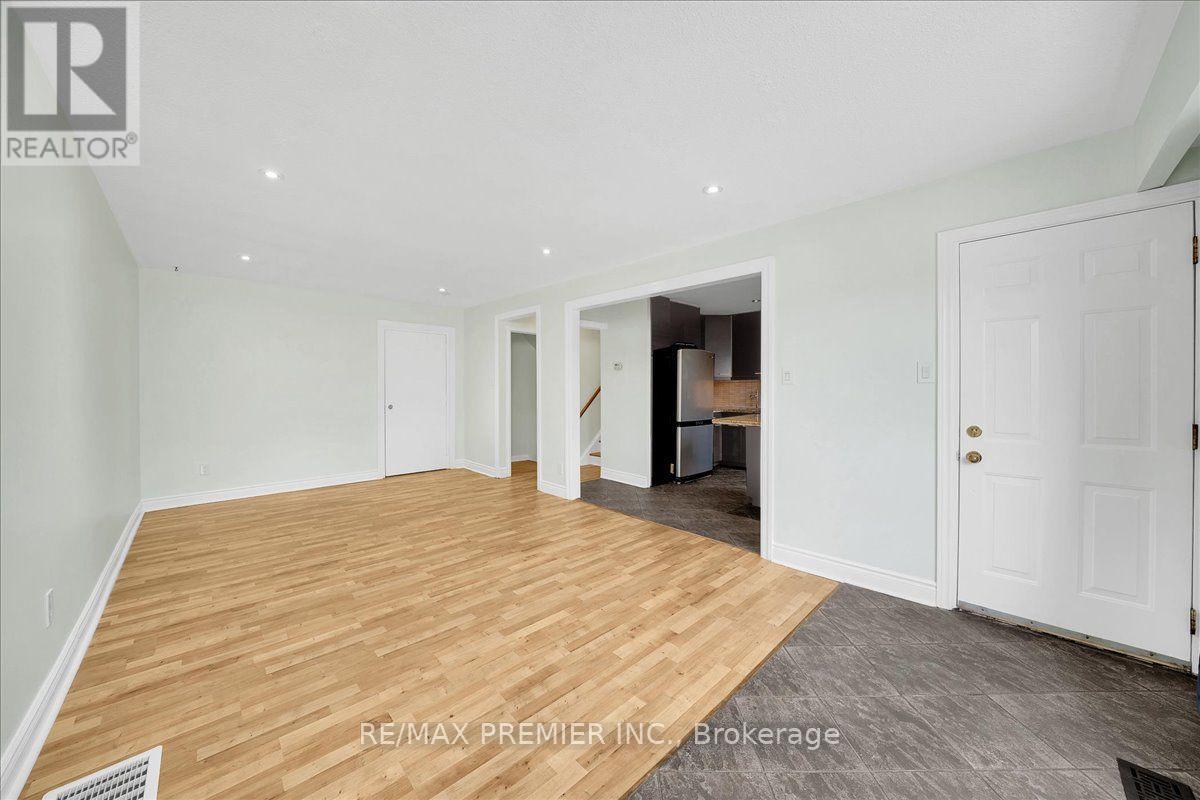 485 Timber Lane, Burlington, Ontario L7L 4B1 - Photo 8 - W13715952
