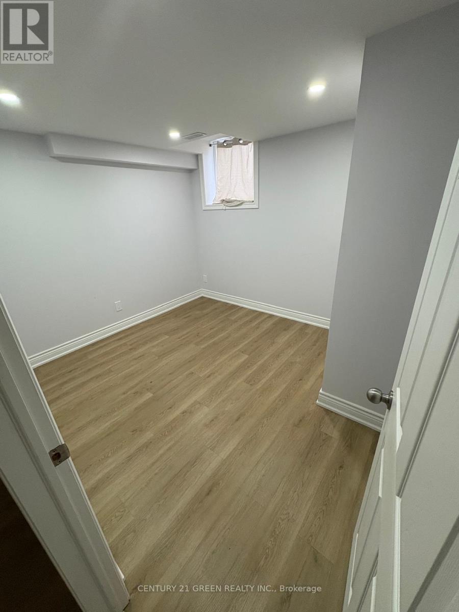 29 Calderstone Road, Brampton, Ontario  L6P 2L2 - Photo 2 - W13715980