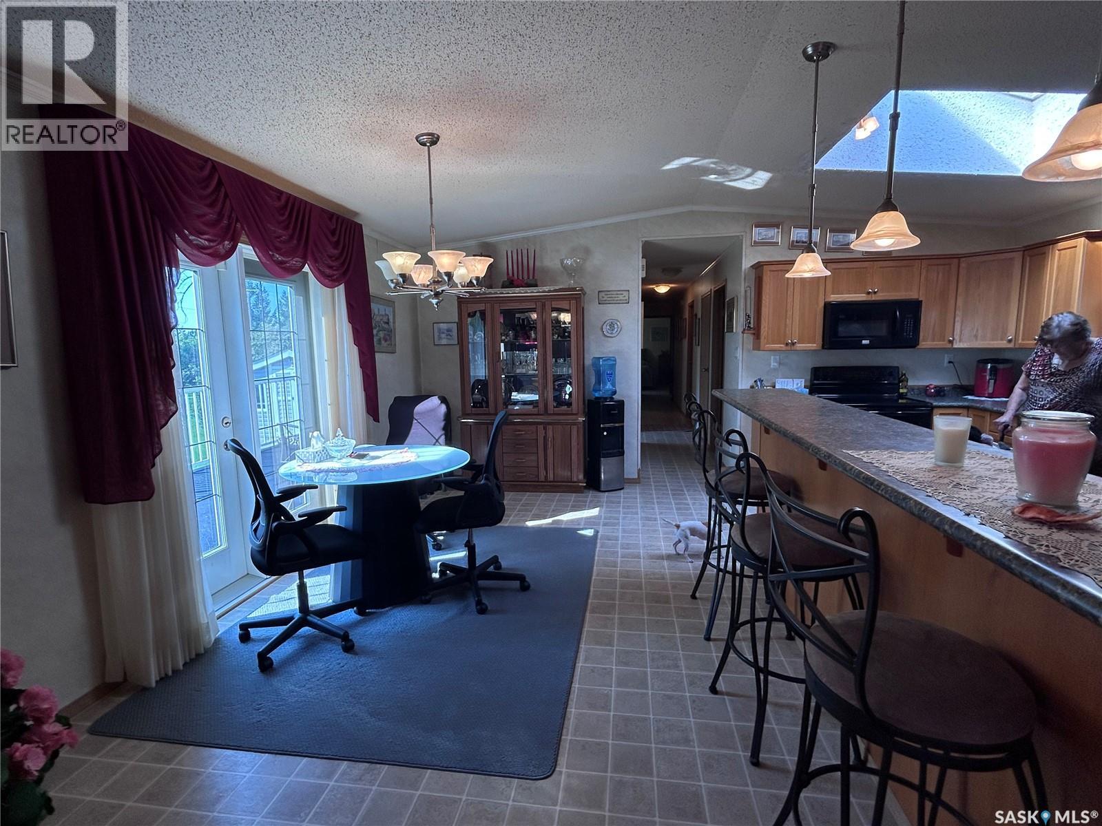 313 1st Street N, North Portal, Saskatchewan  S0C 1W0 - Photo 10 - SK046728