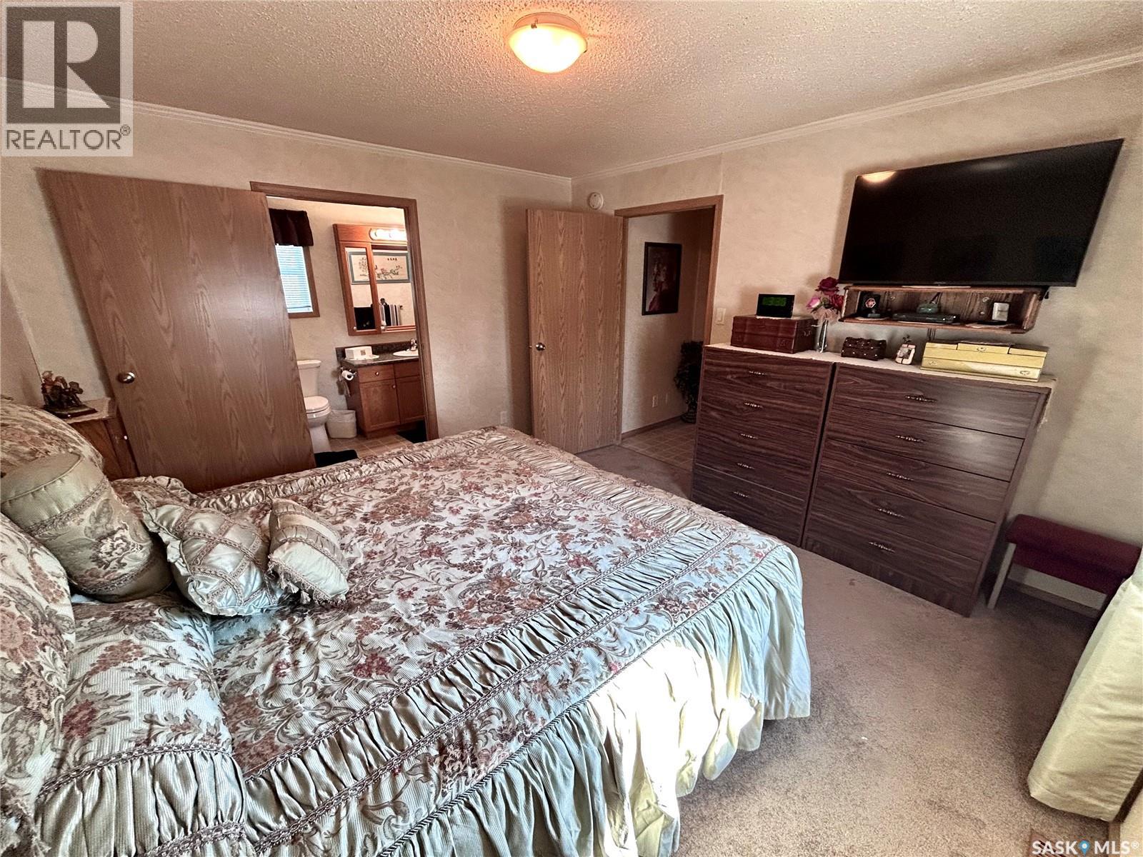 313 1st Street N, North Portal, Saskatchewan  S0C 1W0 - Photo 17 - SK046728