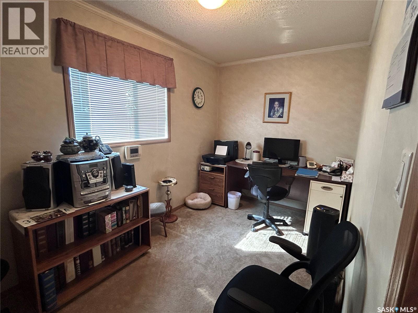 313 1st Street N, North Portal, Saskatchewan  S0C 1W0 - Photo 23 - SK046728