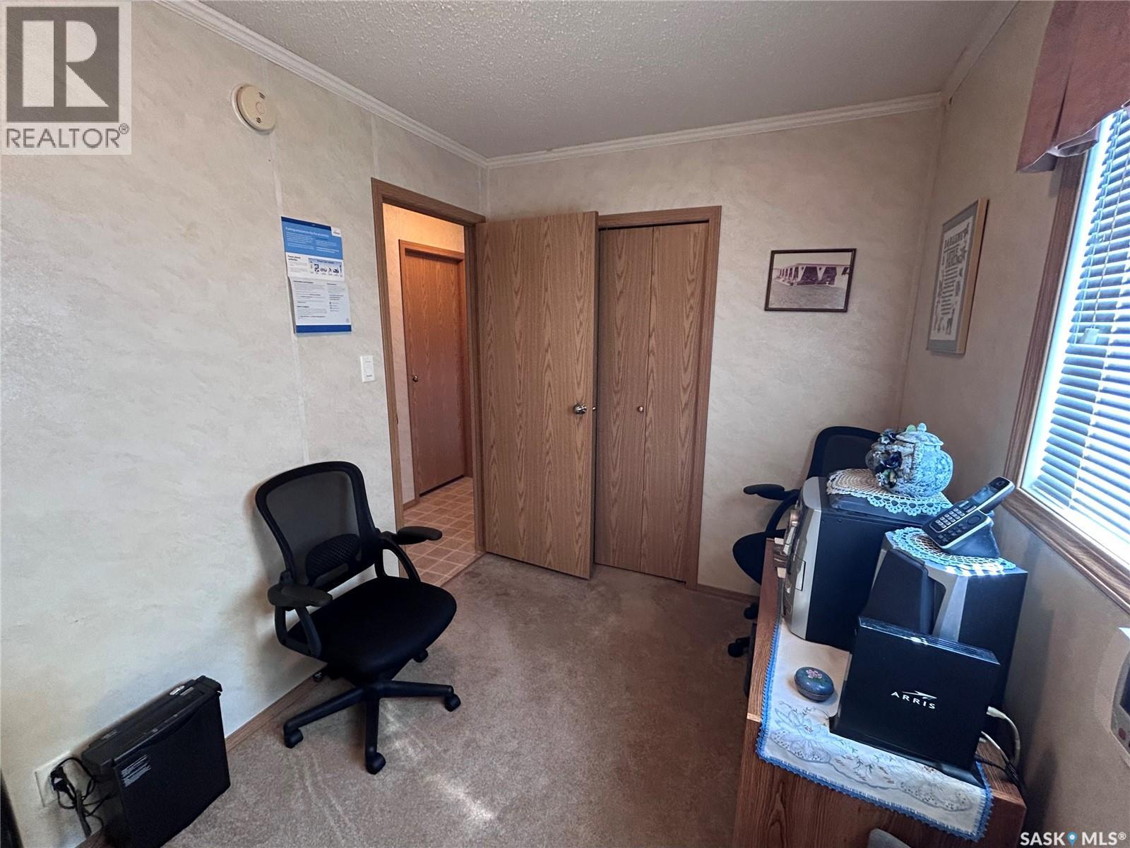313 1st Street N, North Portal, Saskatchewan  S0C 1W0 - Photo 24 - SK046728