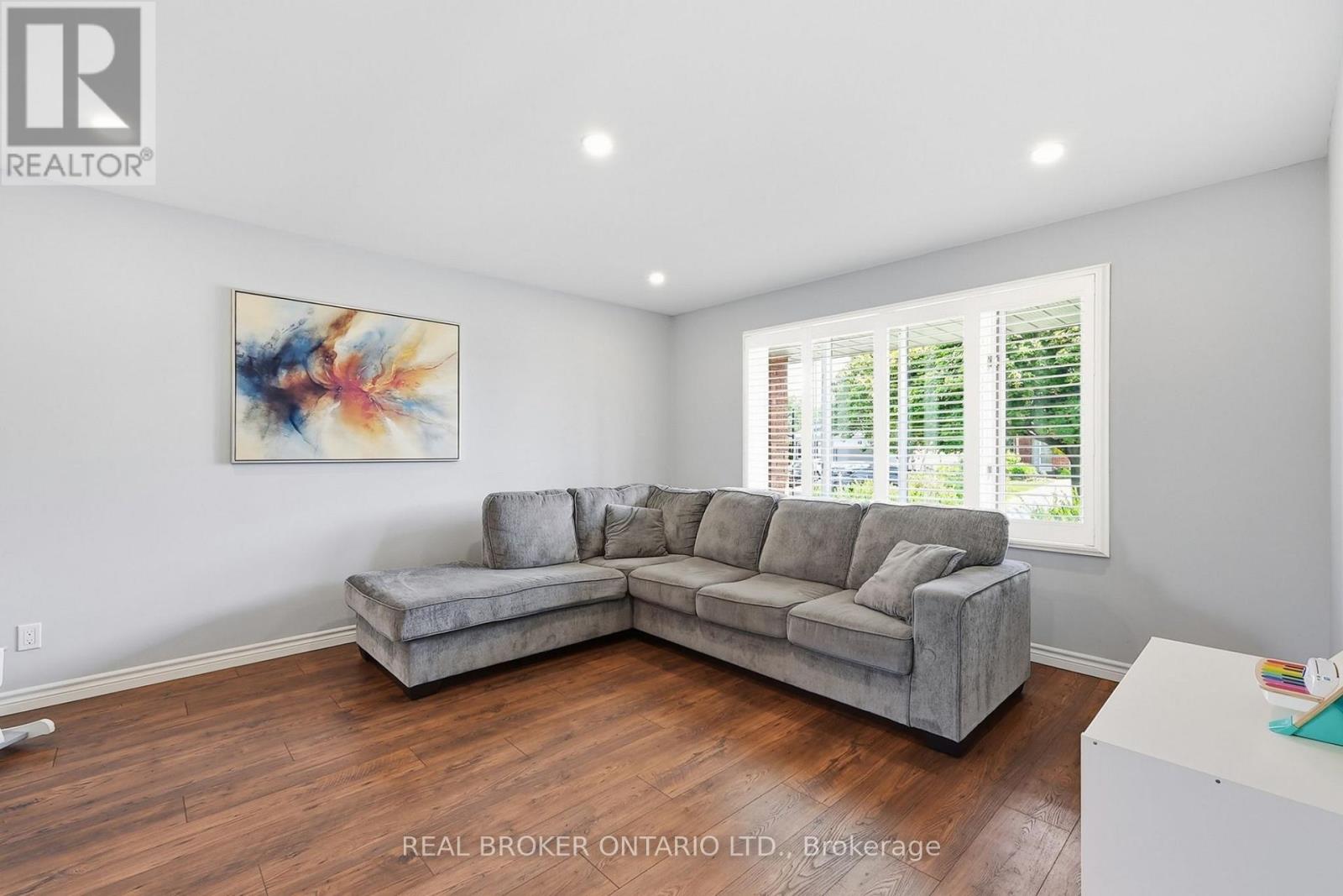 60 Ebydale Drive, Kitchener, Ontario  N2A 3N8 - Photo 8 - X13715822