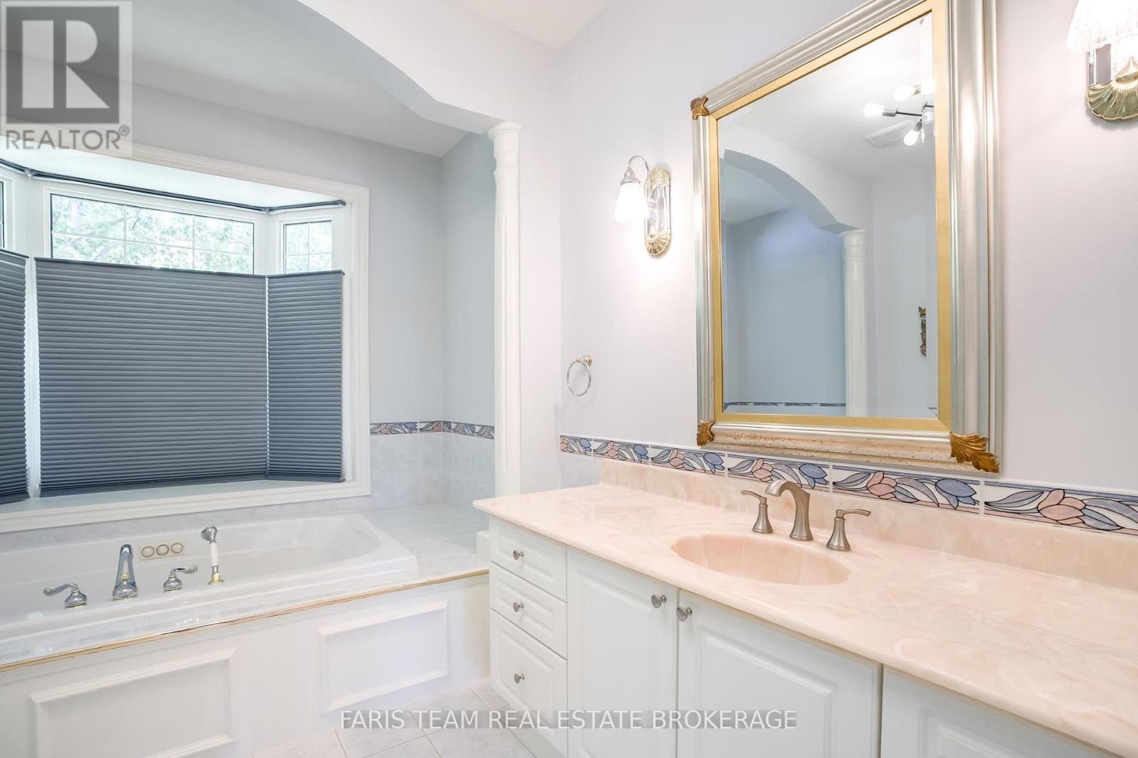 1037 Rockcastle Road, Gravenhurst, Ontario  P0E 1N0 - Photo 22 - X13715824