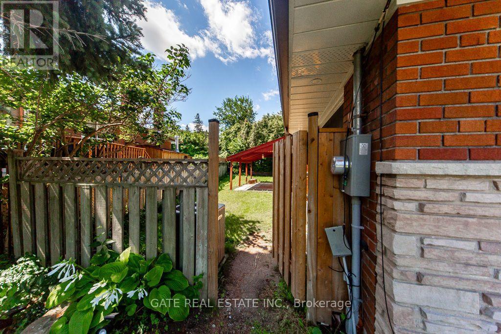 Lower Level - 14 Amarillo Drive, Toronto, Ontario  M1J 2P8 - Photo 3 - E13561354