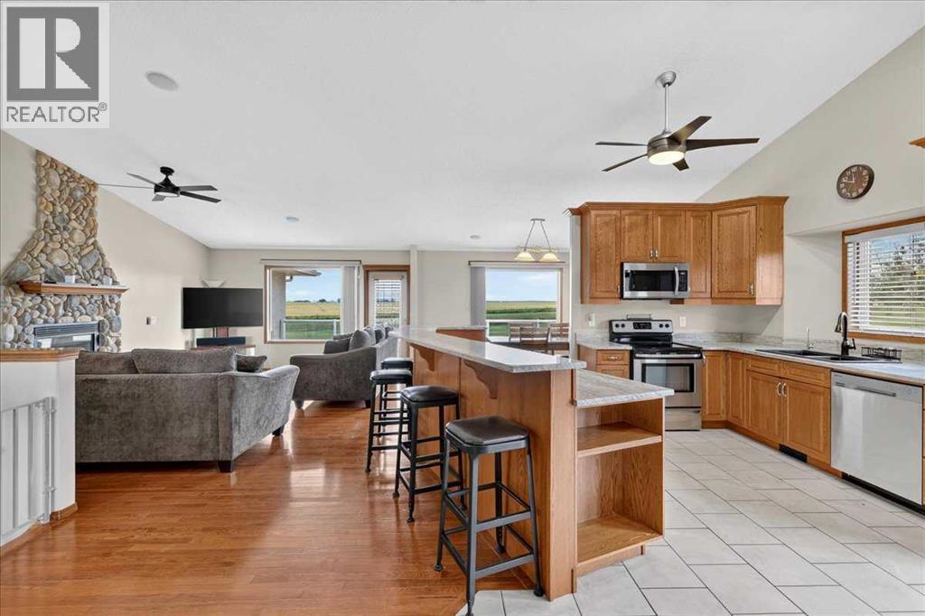 114 South Shore Point, Rural Rocky View County, Alberta  T2M 4L5 - Photo 8 - A2336839