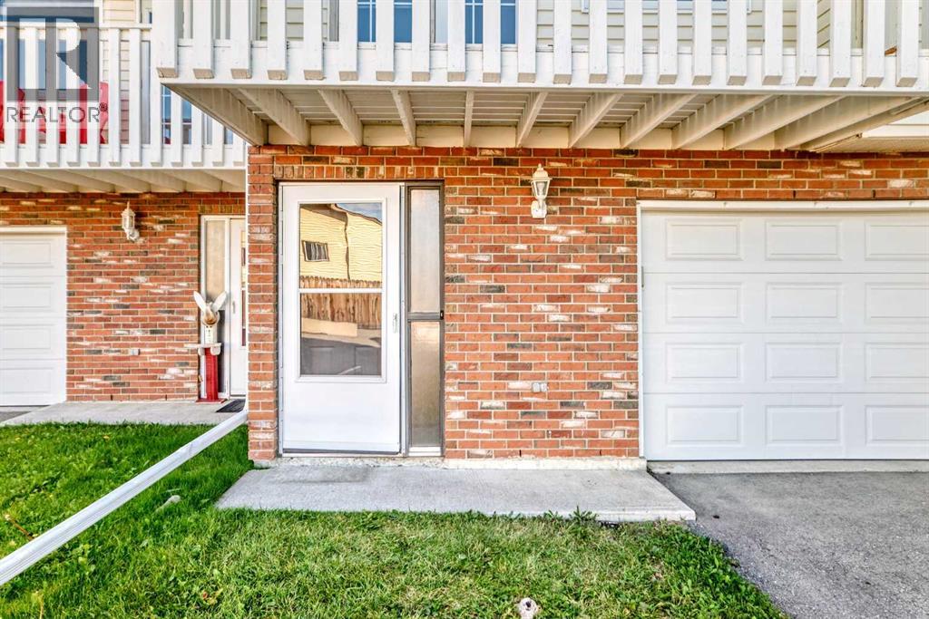 3, 24 Cascade Place, Cochrane, Alberta  T4C 0G6 - Photo 44 - A2338641