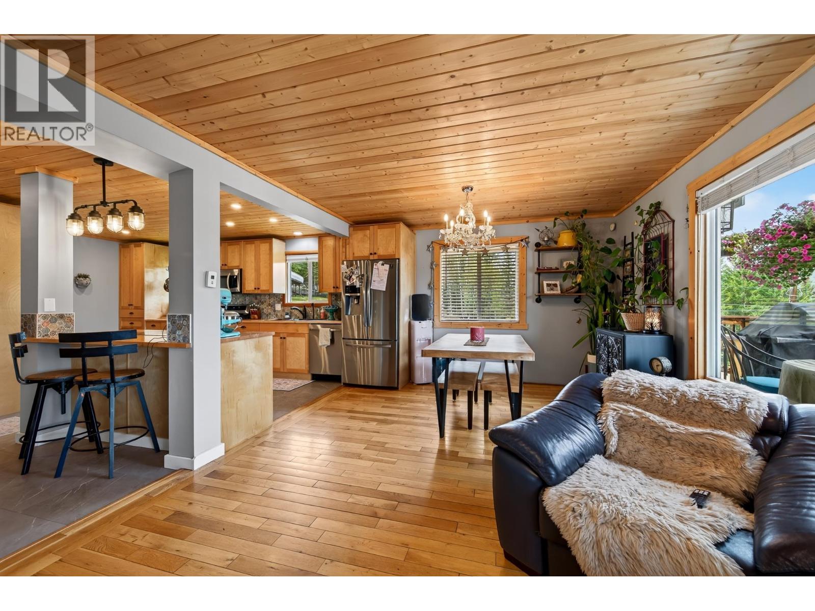 6294 Mulligan Drive, Horse Lake, British Columbia  V0K 2E3 - Photo 13 - R3159207