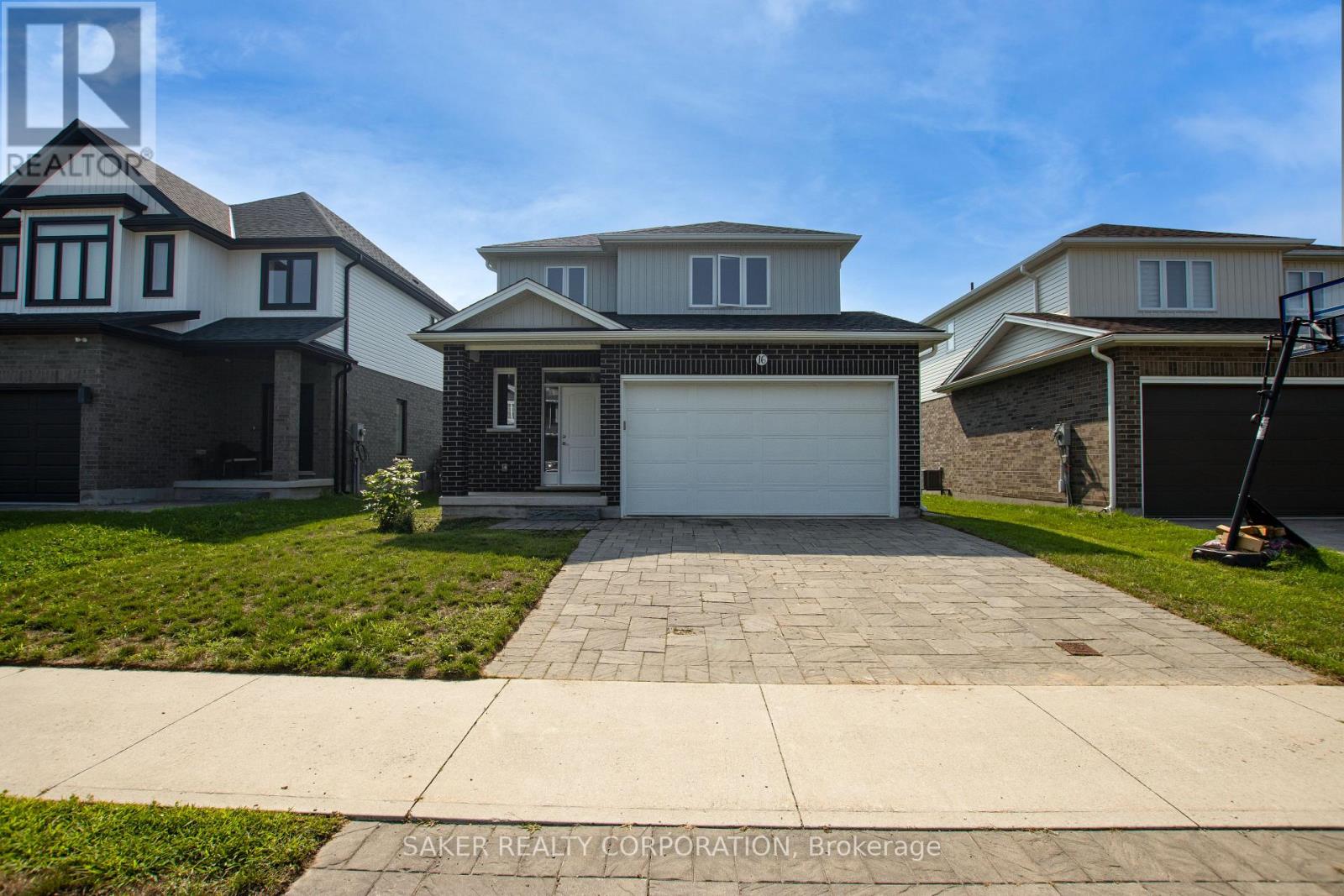 16 Armstrong Street, Strathroy-Caradoc, Ontario  N0L 1E0 - Photo 3 - X13716040
