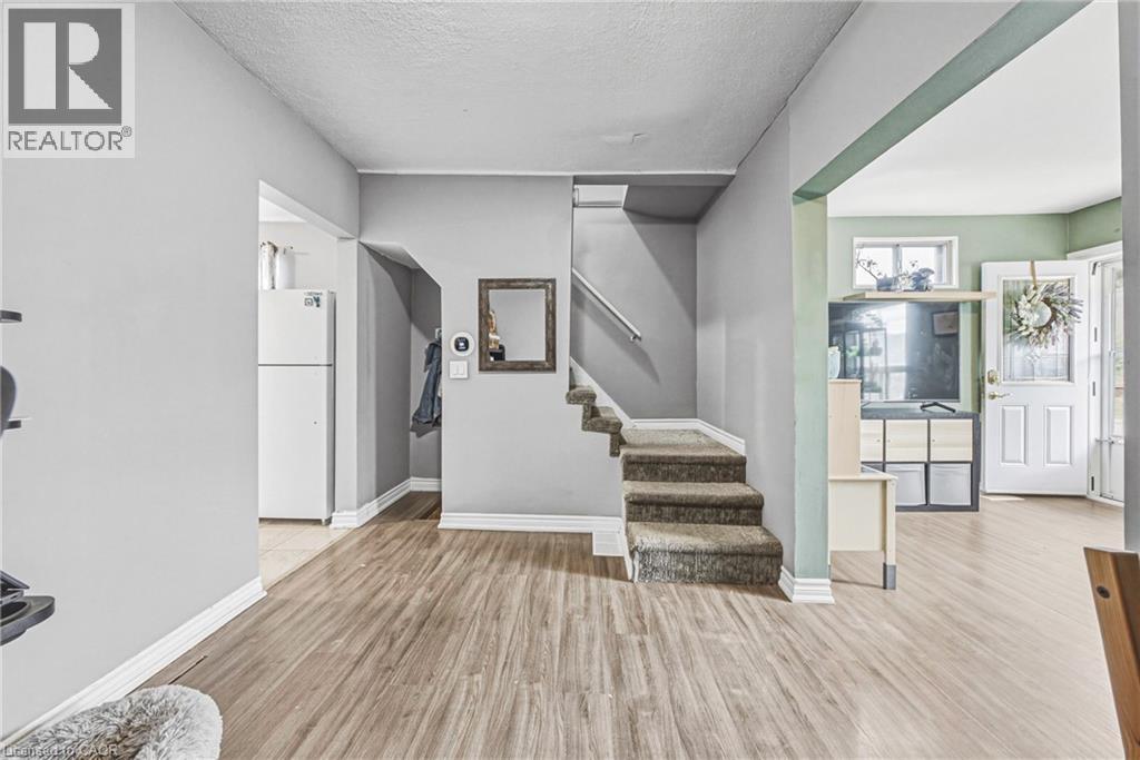 47 Fraser Avenue, Hamilton, Ontario  L8H 4G6 - Photo 6 - 40840181