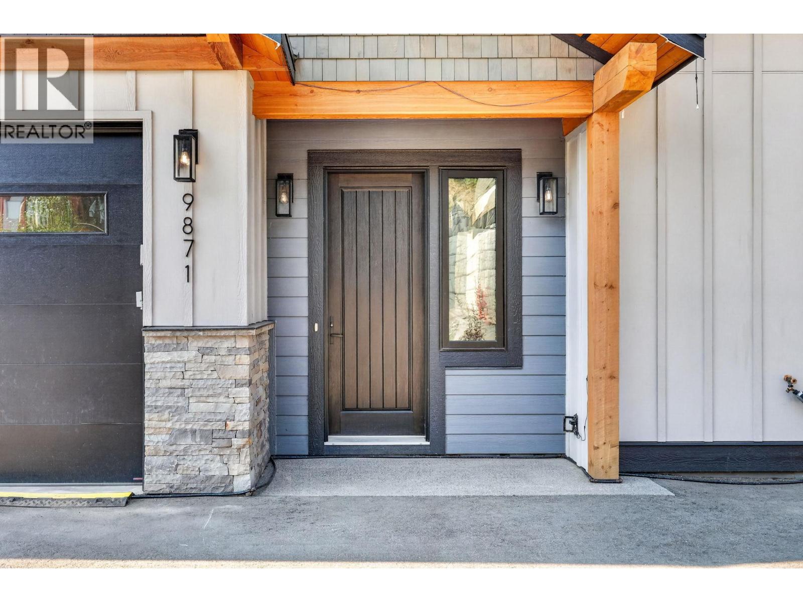 9871 Cathedral Drive, Silver Star, British Columbia  V1B 3M1 - Photo 3 - 10398673