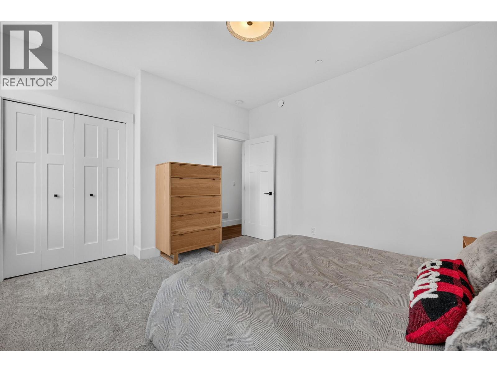 9871 Cathedral Drive, Silver Star, British Columbia  V1B 3M1 - Photo 27 - 10398673
