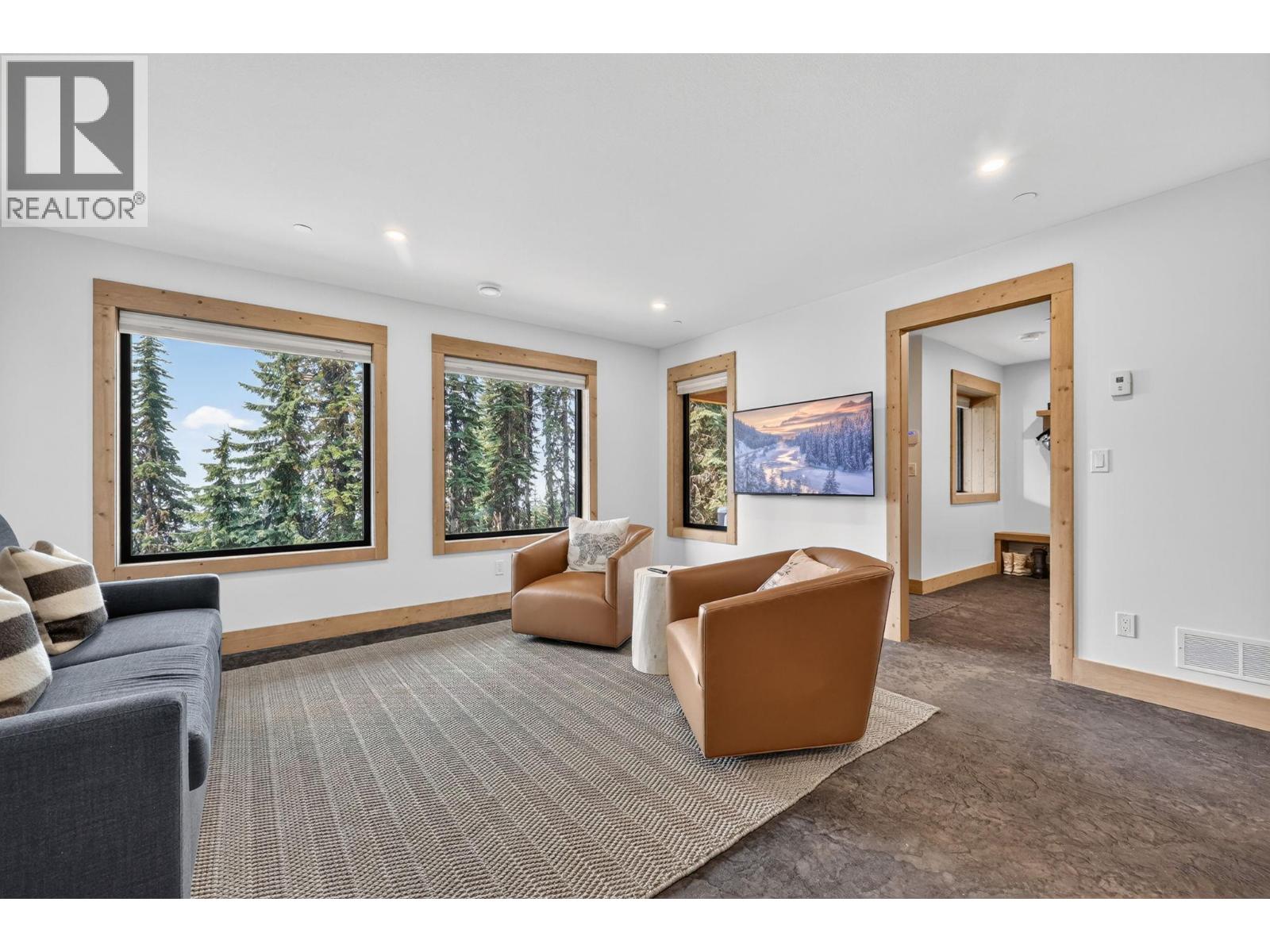 9871 Cathedral Drive, Silver Star, British Columbia  V1B 3M1 - Photo 32 - 10398673