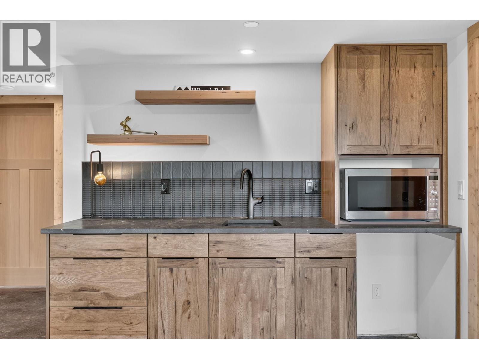 9871 Cathedral Drive, Silver Star, British Columbia  V1B 3M1 - Photo 34 - 10398673