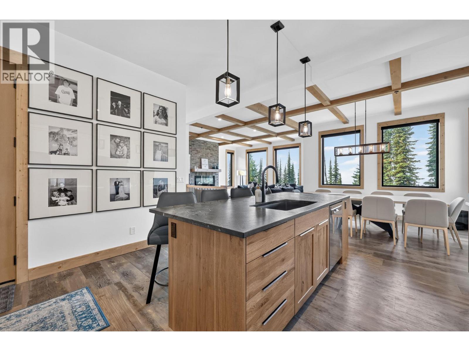 9871 Cathedral Drive, Silver Star, British Columbia  V1B 3M1 - Photo 11 - 10398673
