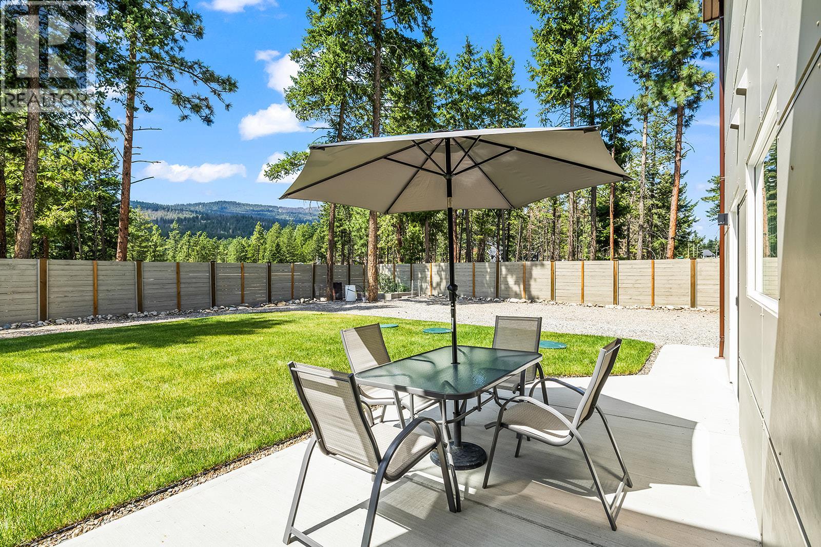 7141 Dunwaters Road, Kelowna, British Columbia  V1Z 3W5 - Photo 14 - 10398795