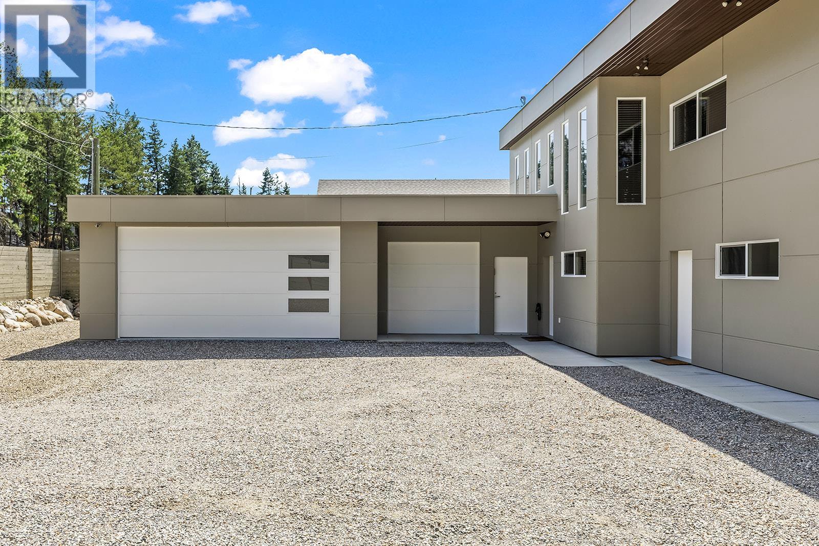 7141 Dunwaters Road, Kelowna, British Columbia  V1Z 3W5 - Photo 3 - 10398795