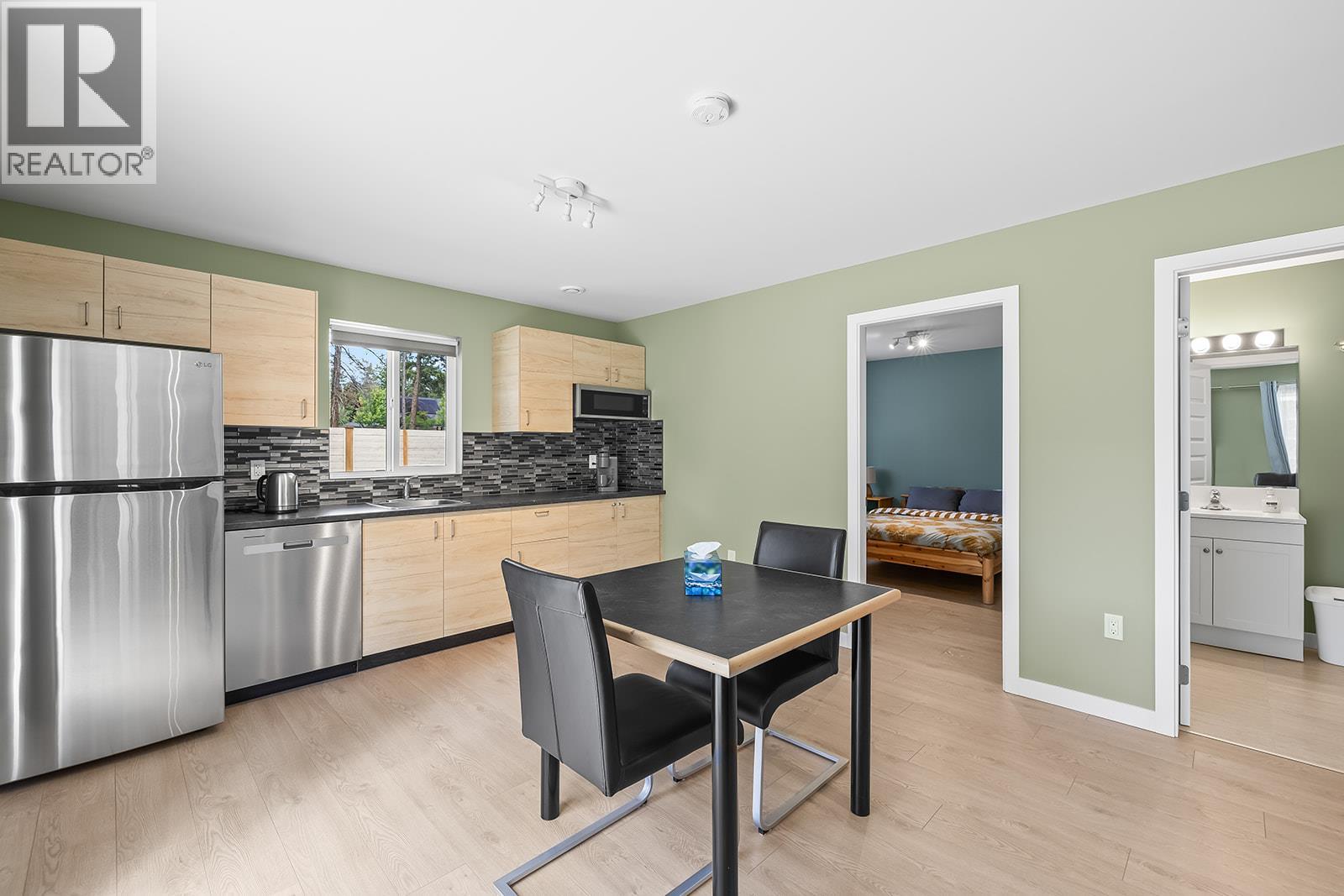 7141 Dunwaters Road, Kelowna, British Columbia  V1Z 3W5 - Photo 45 - 10398795