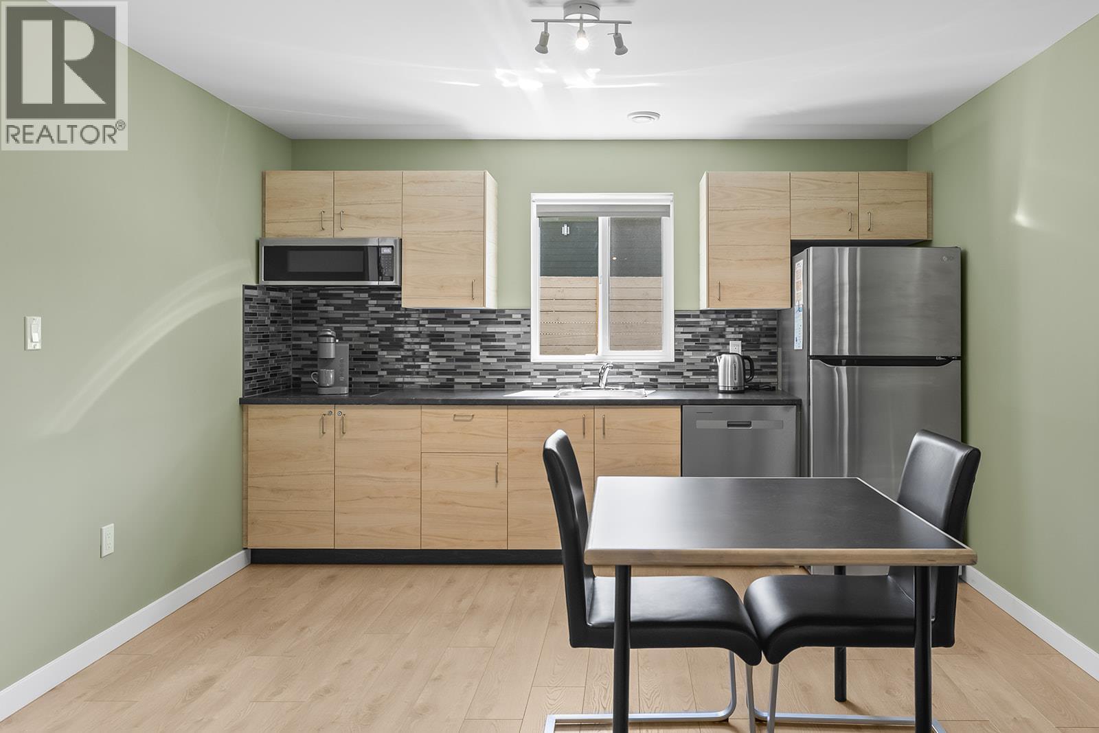 7141 Dunwaters Road, Kelowna, British Columbia  V1Z 3W5 - Photo 51 - 10398795