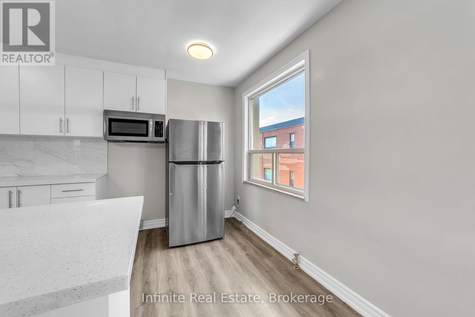 310 - 896 Eglinton Avenue E, Toronto, Ontario  M4G 2L2 - Photo 11 - C13716016