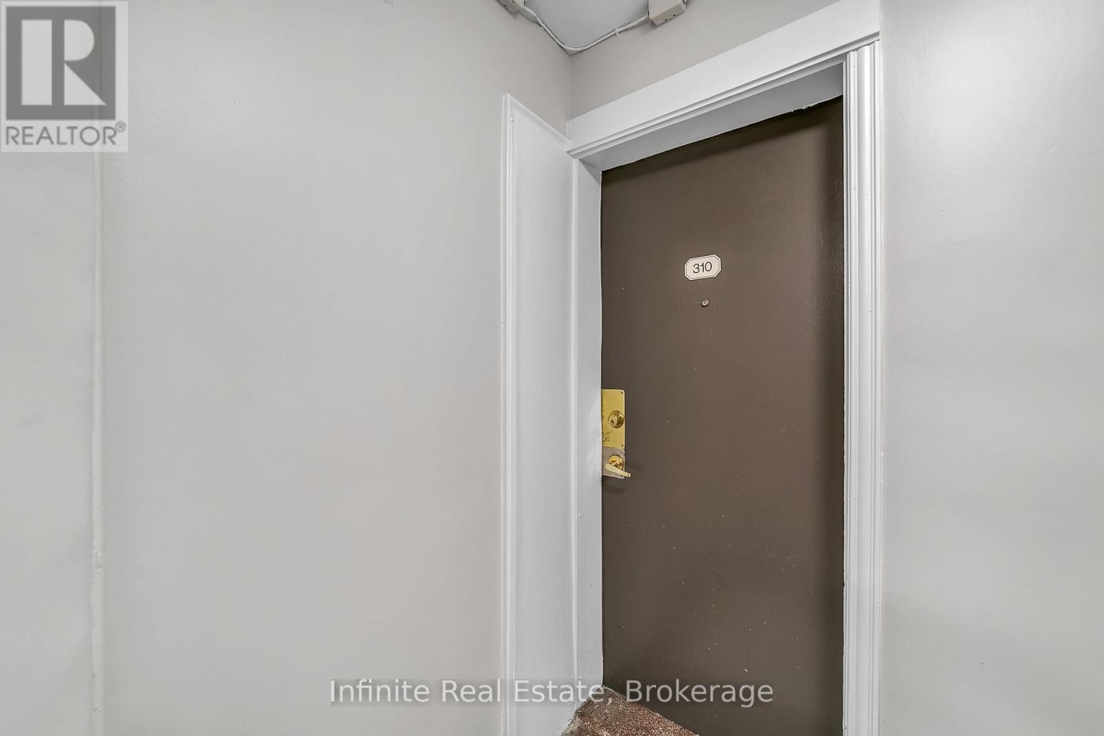 310 - 896 Eglinton Avenue E, Toronto, Ontario  M4G 2L2 - Photo 29 - C13716016