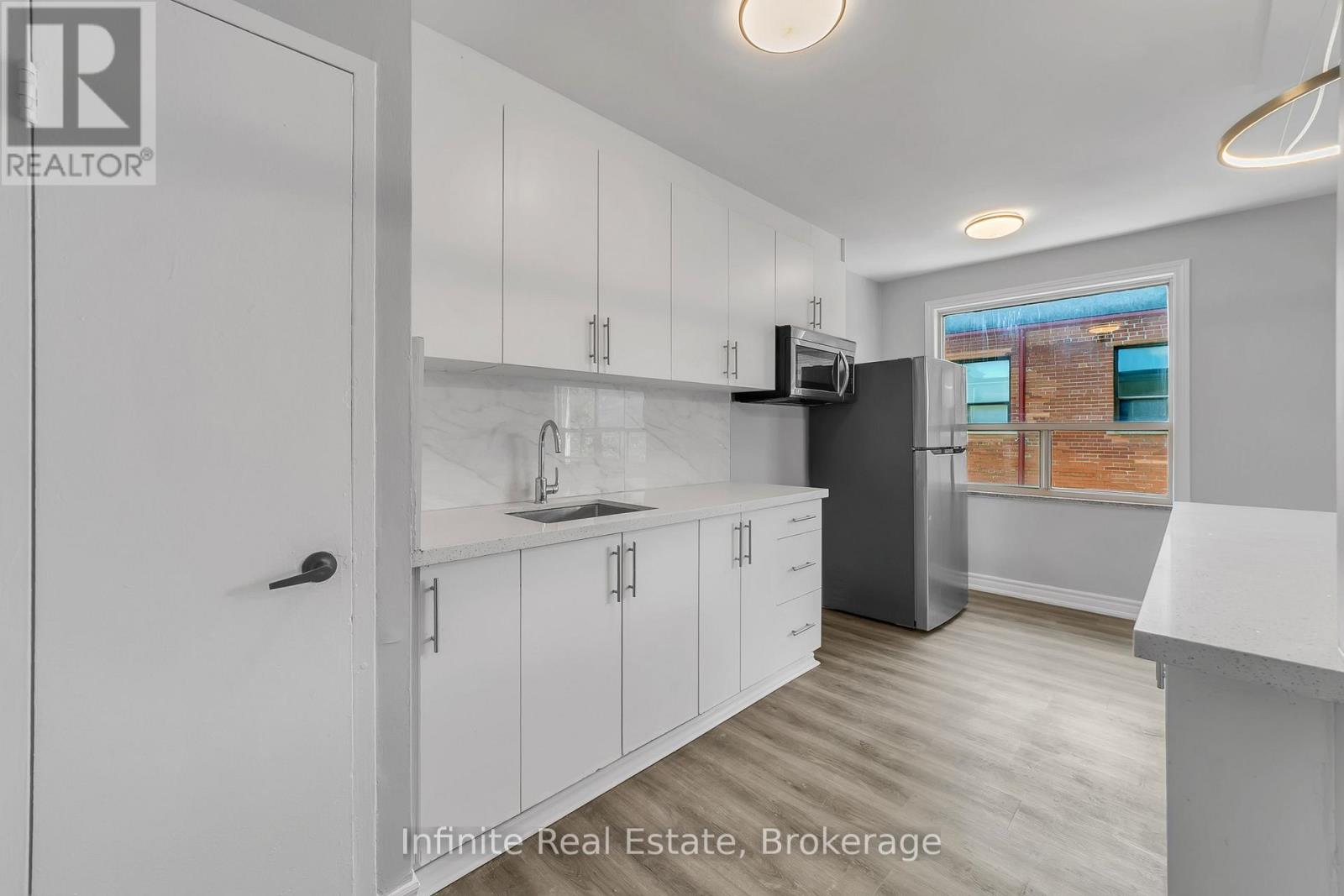 310 - 896 Eglinton Avenue E, Toronto, Ontario  M4G 2L2 - Photo 3 - C13716016