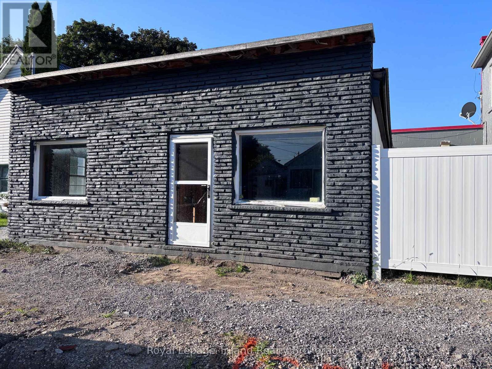 148 Eagle Street, Norfolk, Ontario  N4B 1S5 - Photo 1 - X13716034