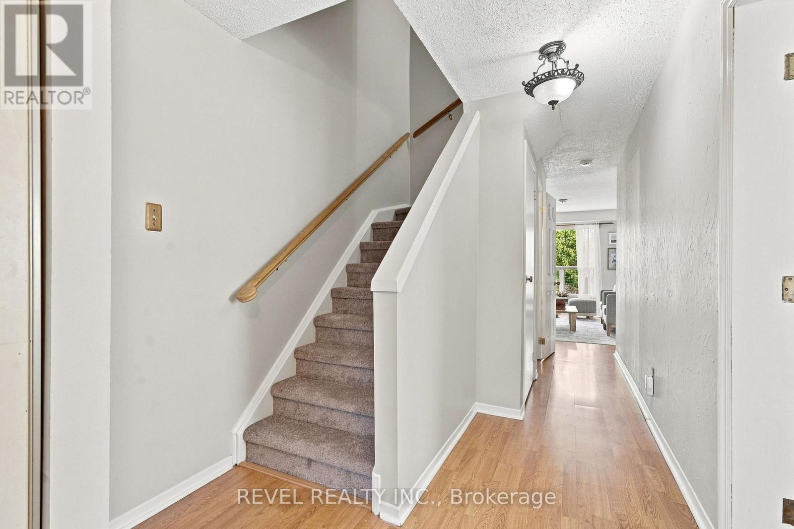 22 Kipling Crescent, Ajax, Ontario  L1S 5A7 - Photo 3 - E13716004