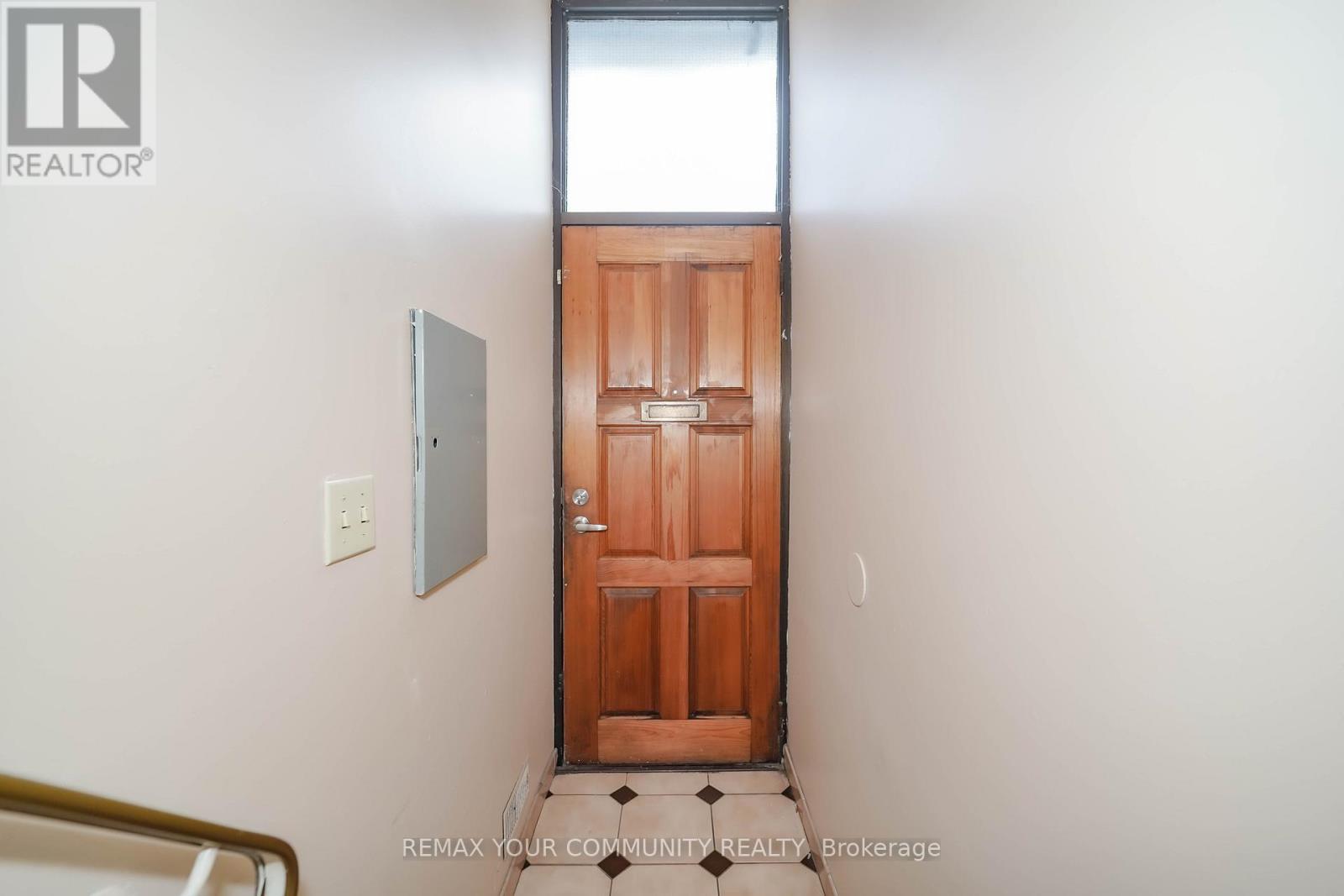 Room 1 - 1378 Danforth Avenue, Toronto, Ontario  M4J 3V9 - Photo 10 - E13716018