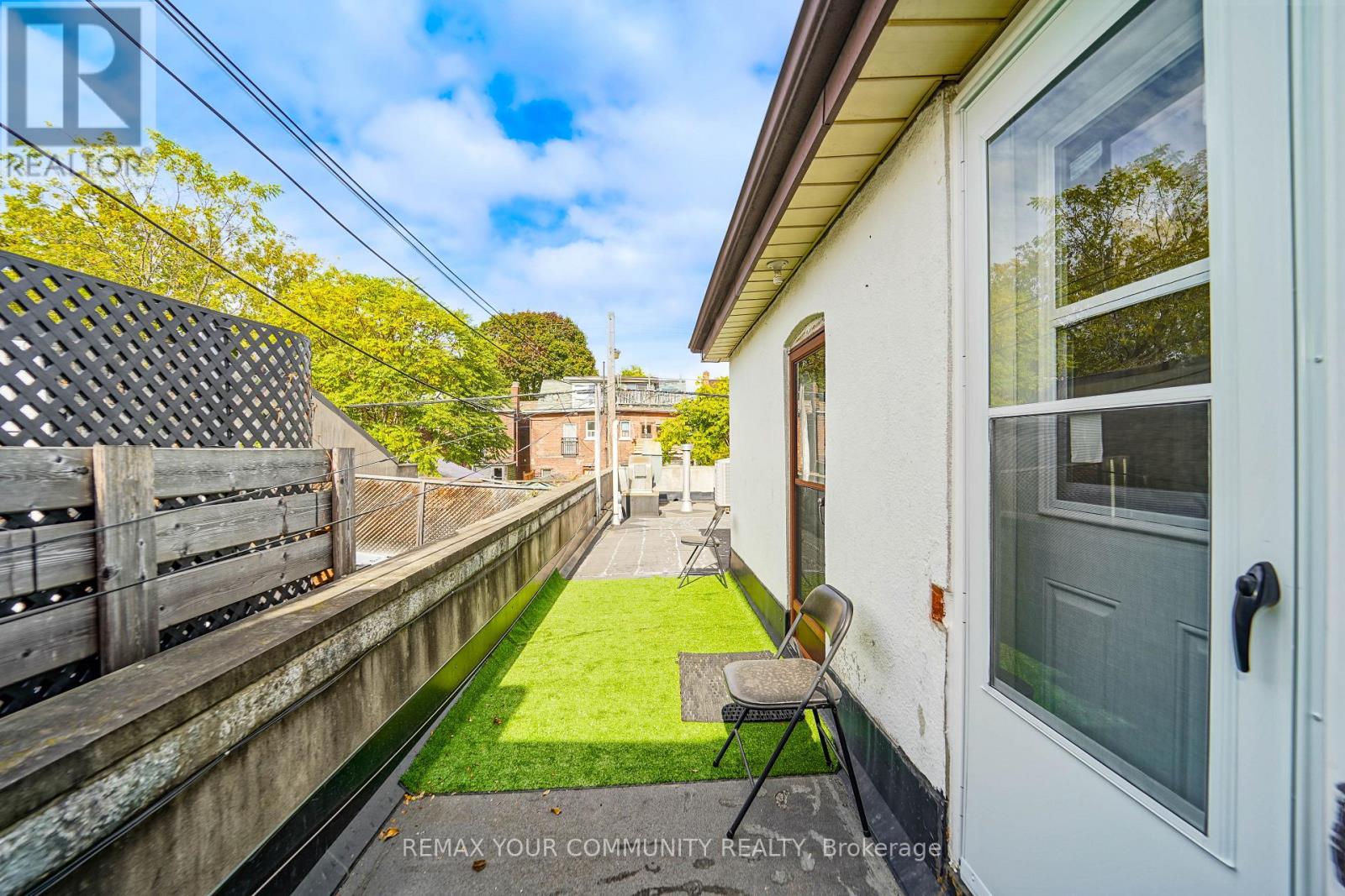 Room 1 - 1378 Danforth Avenue, Toronto, Ontario  M4J 3V9 - Photo 33 - E13716018