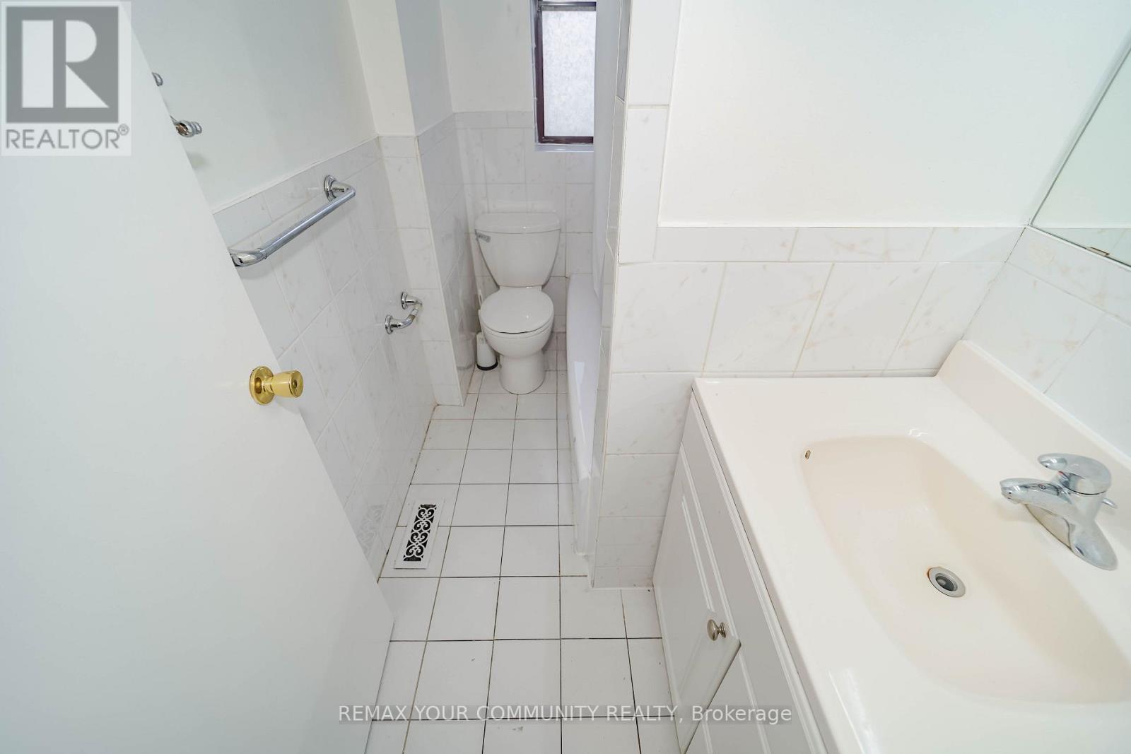 Room 3 - 1378 Danforth Avenue, Toronto, Ontario  M4J 3V9 - Photo 15 - E13716022