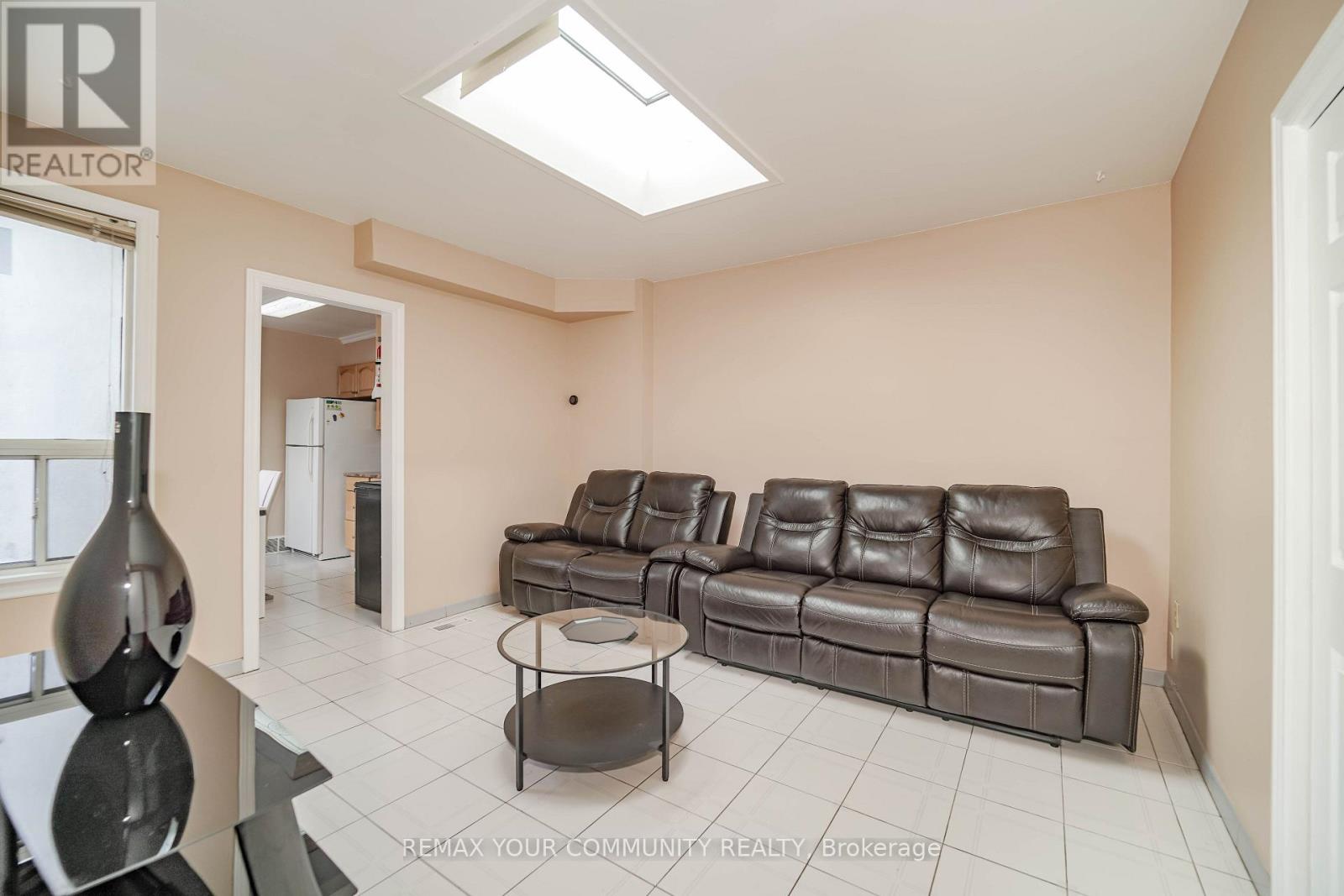 Room 3 - 1378 Danforth Avenue, Toronto, Ontario  M4J 3V9 - Photo 20 - E13716022